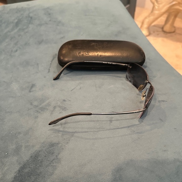 Ray-Ban Black Sunglasses - Picture 2 of 9